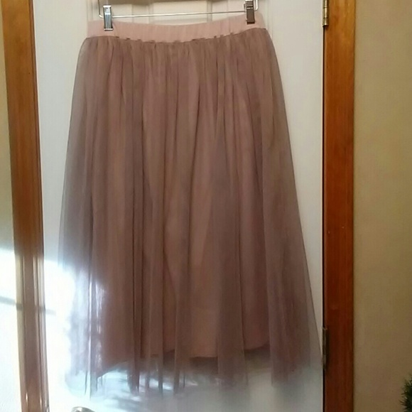Tulle Taupe Skirt - Picture 3 of 3